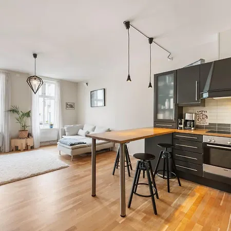 2-bedroom Close To Everything Appartement